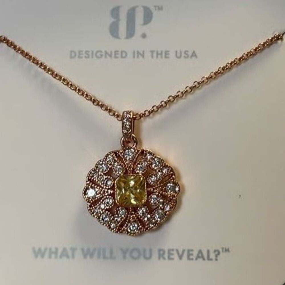 Gorgeous Necklace - great for layering